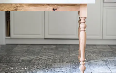 Jak zrobić stół z blatu kuchennego? Poradnik DIY i oszczędności!