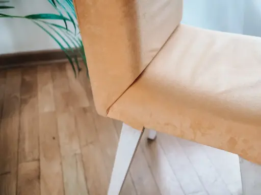 Jak odnowić krzesła plastikowe? Tchnij w nie nowe życie!
